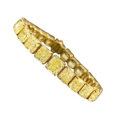 LEGACY 40 Carat Fancy Yellow Cushion Cut Diamond Bracelet  Natural diamonds