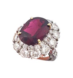 Exquisite Van Cleef & Arpels 7.77ct Ruby Ring with 4.00ct Diamond Halo — Signed