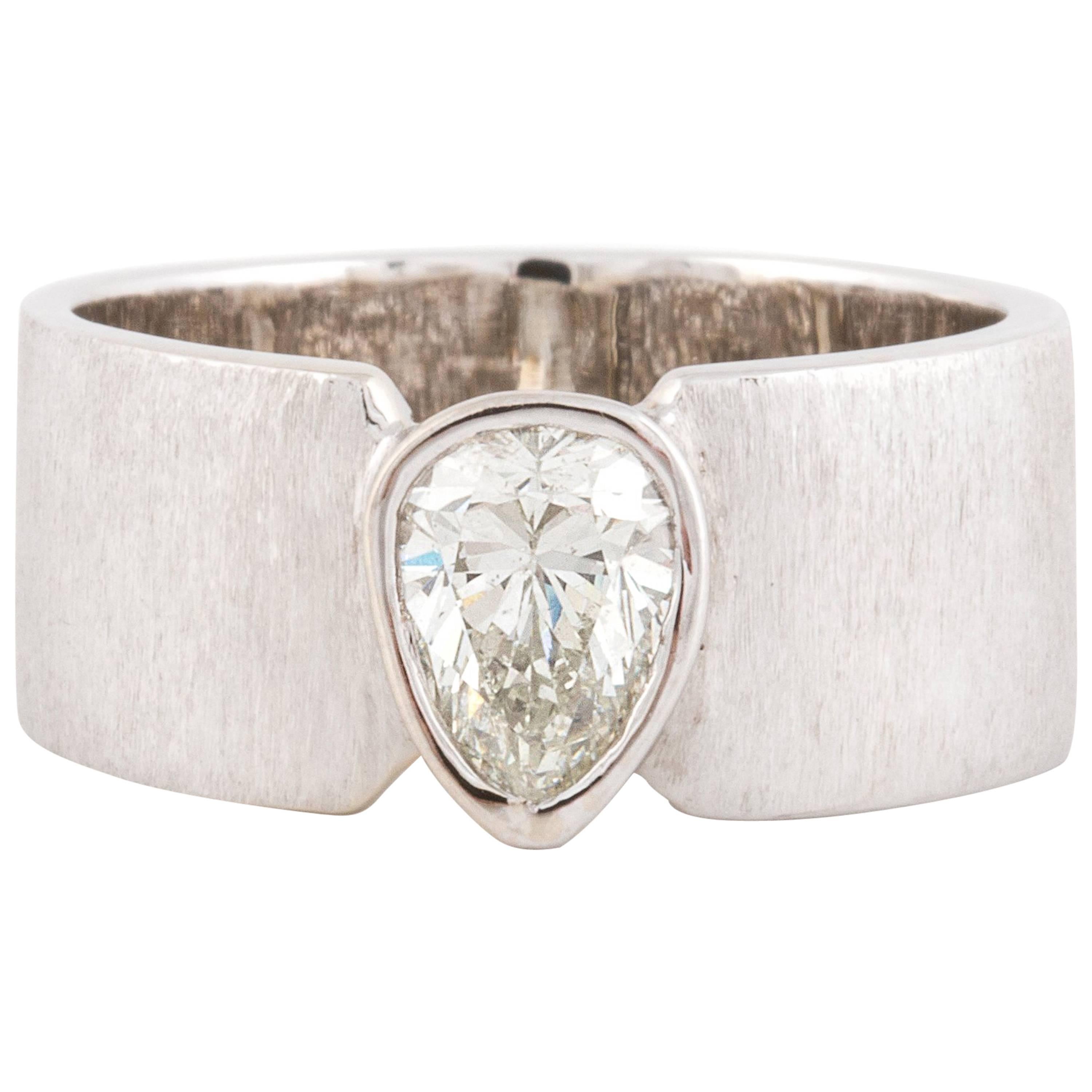 Cartier Diamond, Oval Shape Engagement Ring set in British Hallmarked