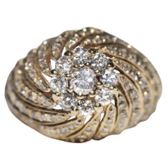 Bague vintage des années 1970 en or 18 carats décorée de diamants naturels