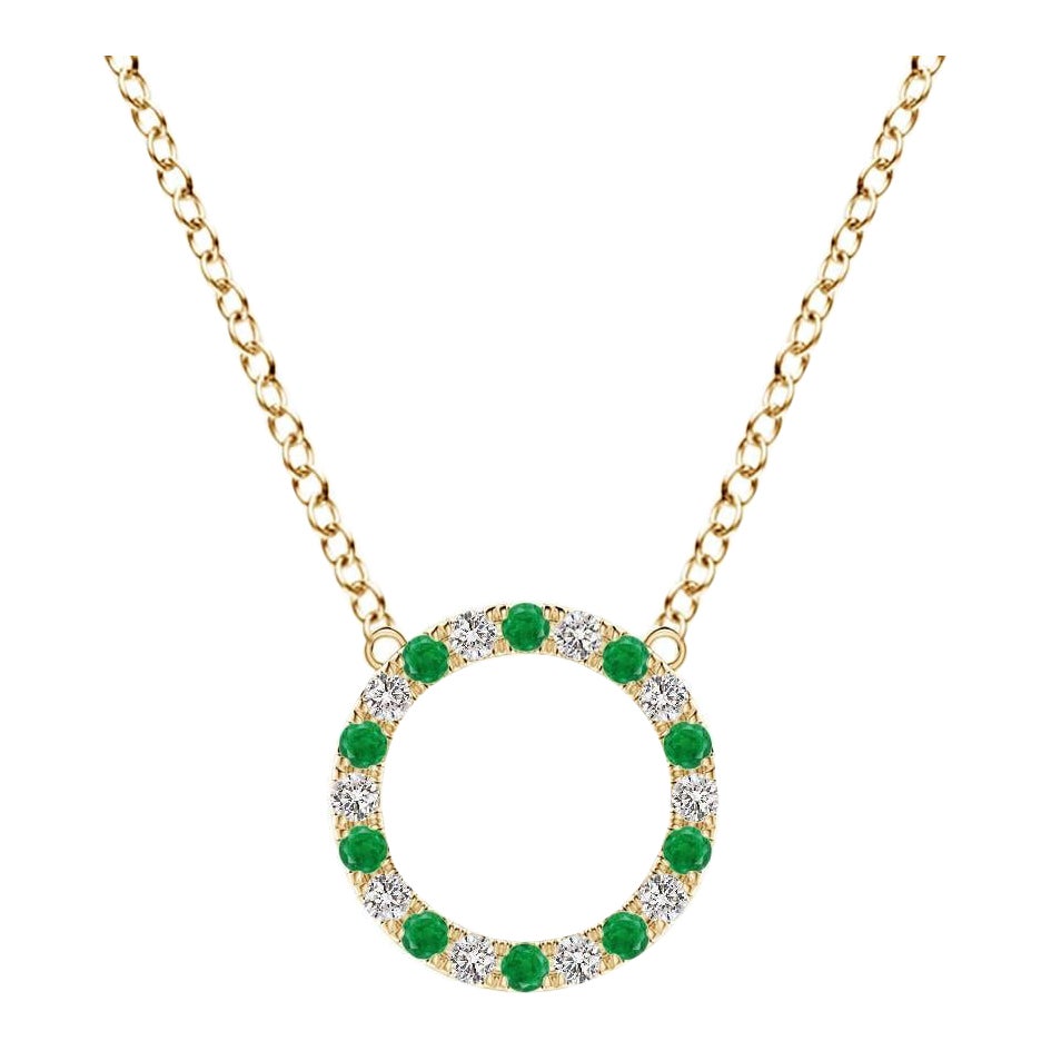 Colgante de Eternidad de Esmeralda Natural y Círculo de Diamantes de Angara en Oro Amarillo de 14 quilates