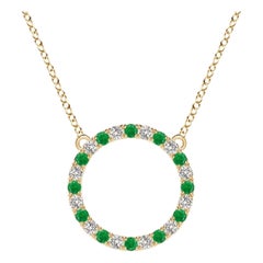 Colgante de Eternidad de Esmeralda Natural y Círculo de Diamantes de Angara en Oro Amarillo de 14 quilates