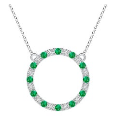 Angara Natürlicher Smaragd und Diamant Kreis Eternity Anhänger in 14K Weißgold