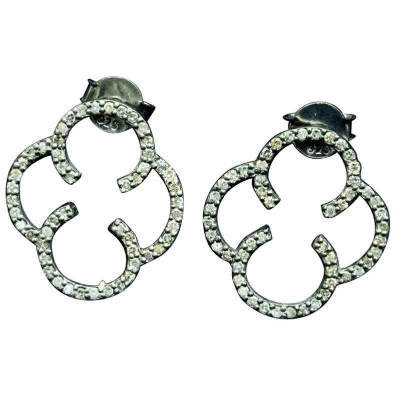 Orecchino a trifoglio Orecchino portafortuna Orecchini in argento 925 con pavé di diamanti per Natale in vendita