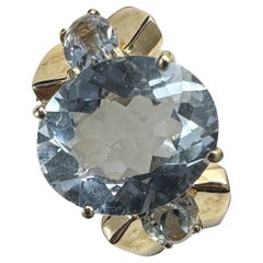 Retro Aquamarine Three Stone Ring 4 Carat Center 14 Karat Gold Antique Cocktail