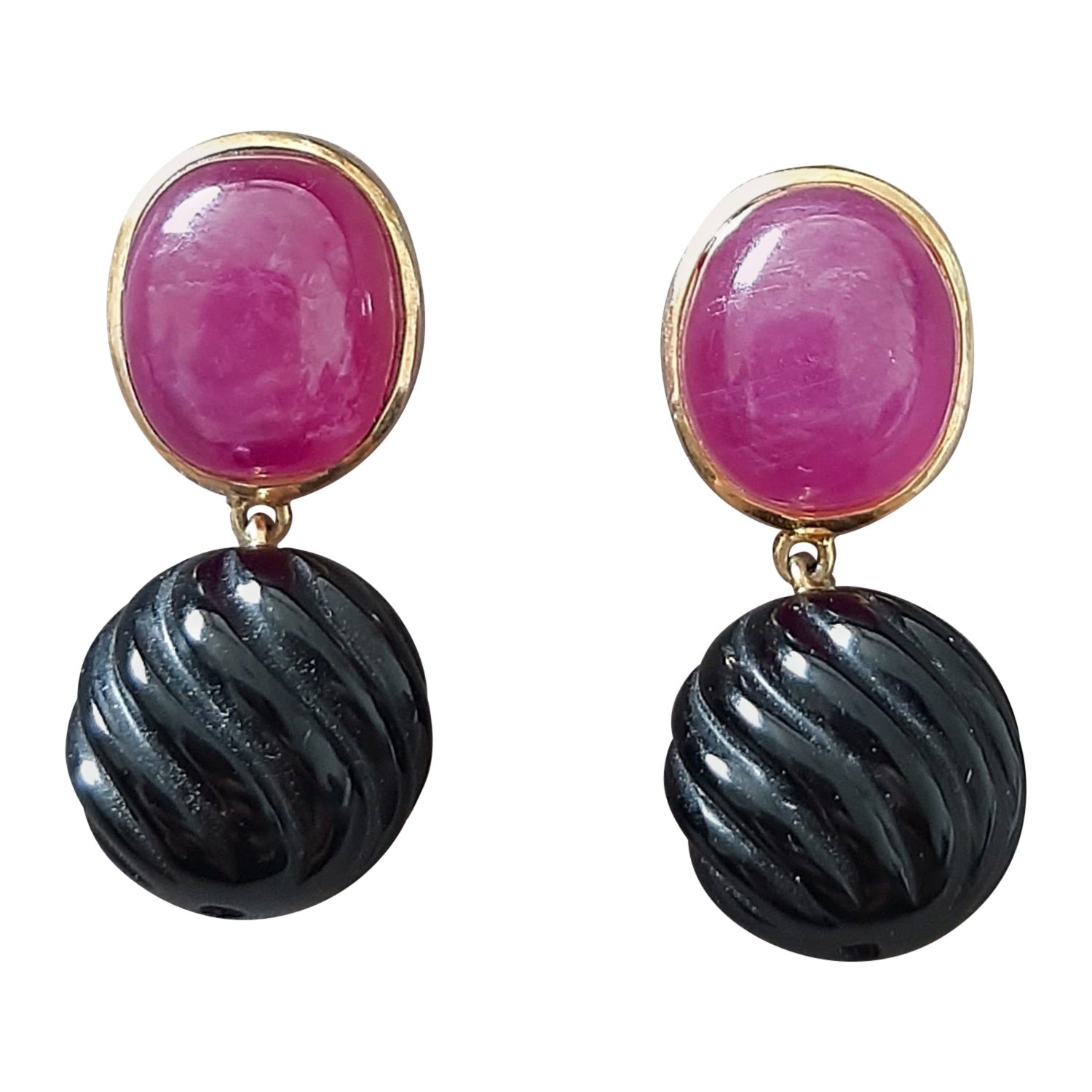 Ruby Oval Cabochon Black Onyx Carved Round Beads 14 Karat Solid Yellow Gold