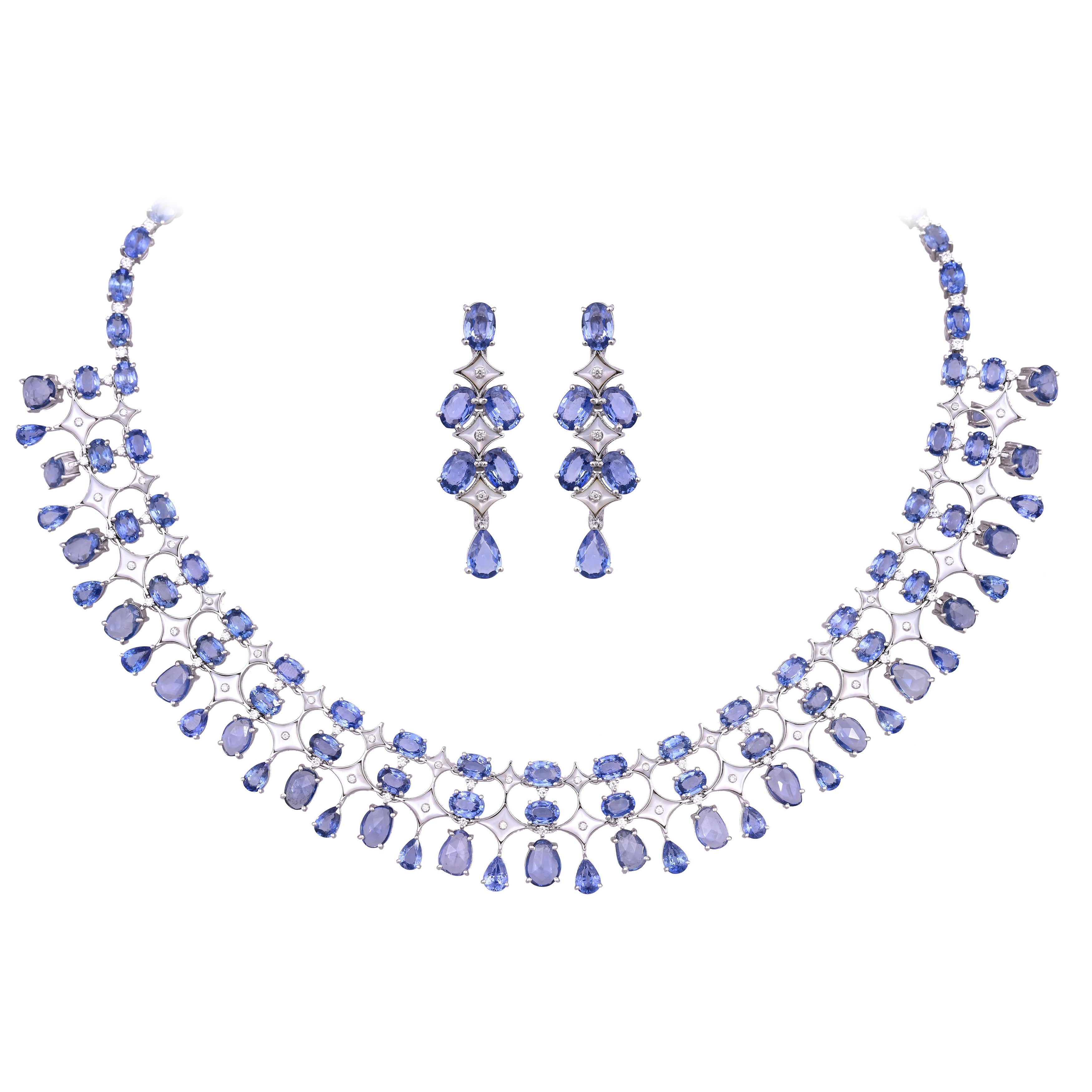 Collar y Pendientes Engastados en Oro de 18k, Zafiros Azules, Nácar y Diamantes en venta