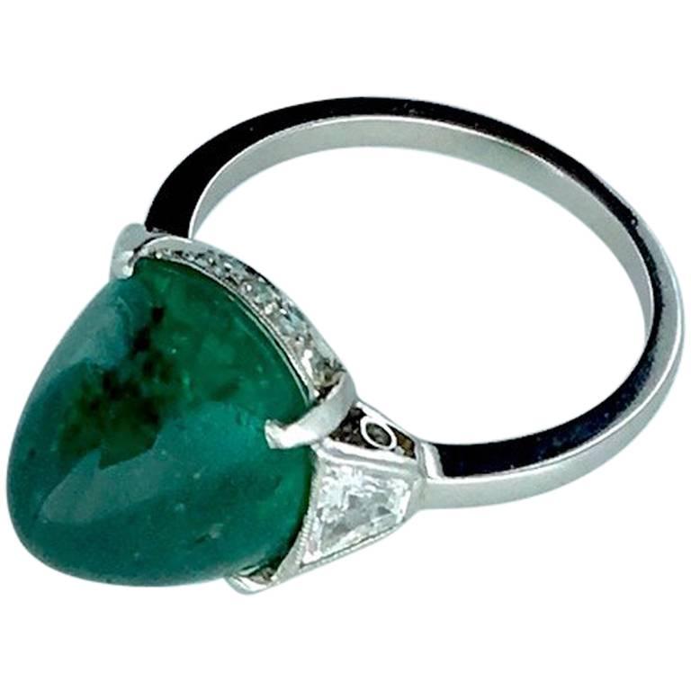 7.24 Carat Colombian Emerald on Diamond Platinum Art Deco Ring