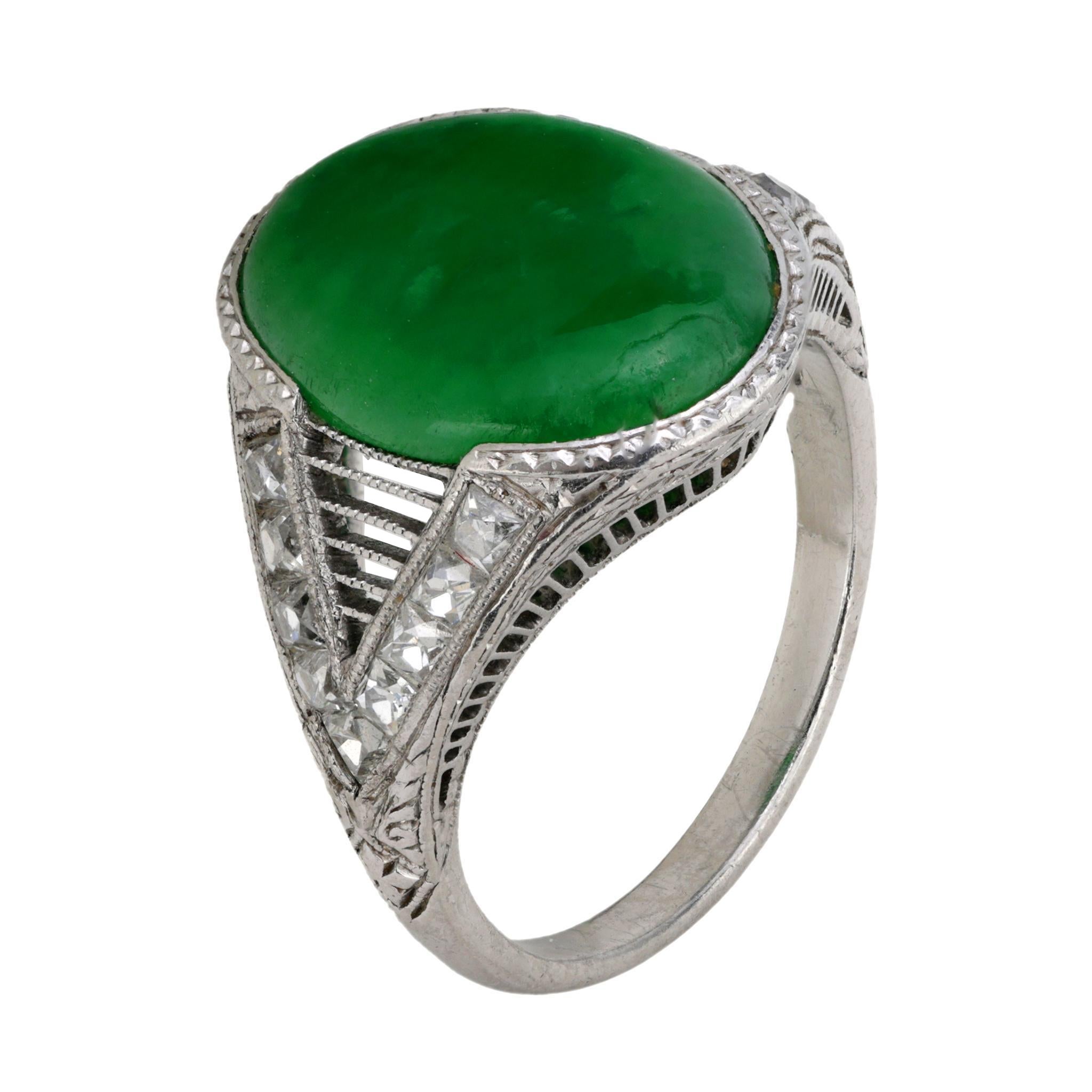 Bague Art déco en platine, jade de 3 carats, diamant de taille française certifié GIA