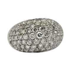 Anillo de diamantes vintage en forma de cúpula de 2,35 tcw en oro blanco de 14 quilates estilo pavé francés