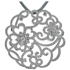 Van Cleef & Arpels Diamond White Gold Pendant 12