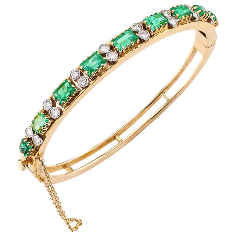 1950s Emerald Diamond Gold Bangle Bracelet at 1stDibs