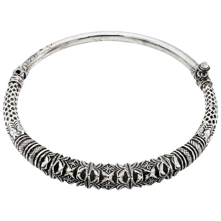 Detailed Sterling Silver Cuff Necklace from Thailand For Sale at