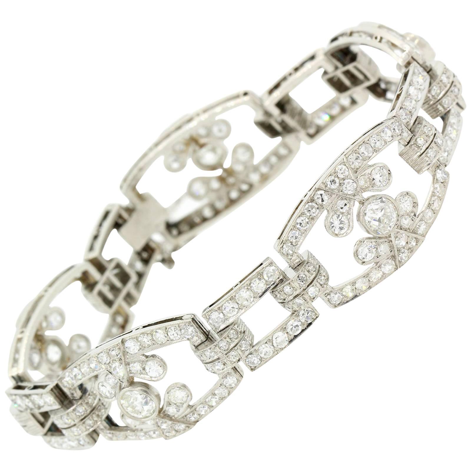 1940s Diamond Platinum Link Bracelet