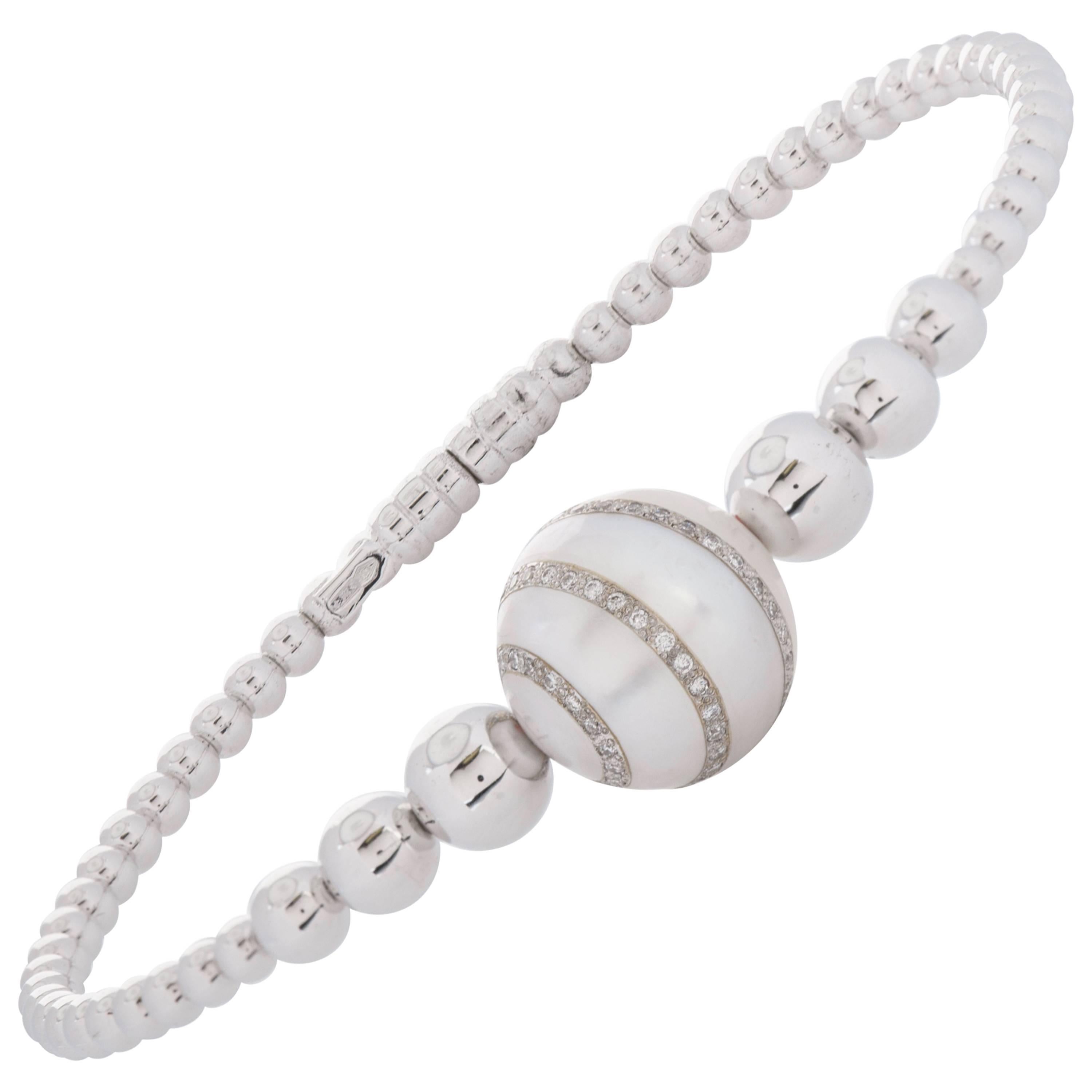 Italian Design Bracelet 18 Karat White Gold South Sea Pearl and Diamond Bangle