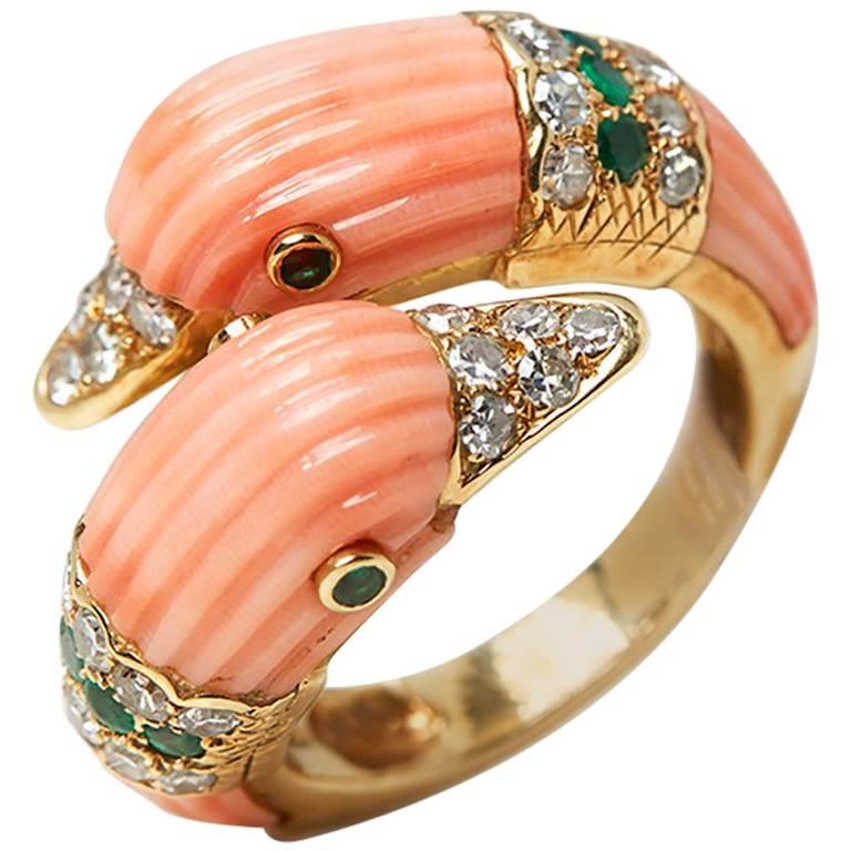 Van Cleef & Arpels Coral Diamond Emerald You and Me Gold Cocktail Ring