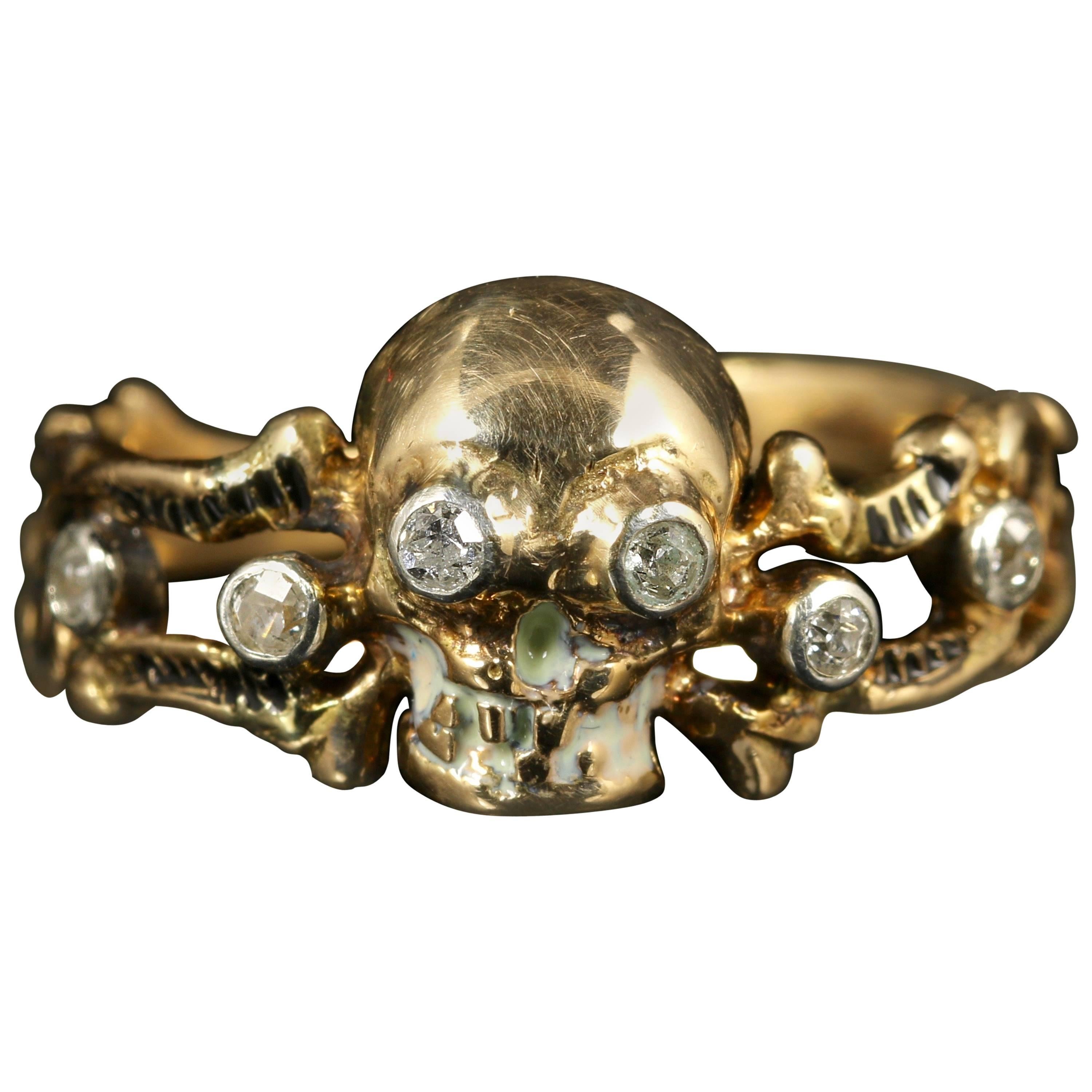 Memento Mori Diamond Skull Cross Bone Diamond Gold Ring