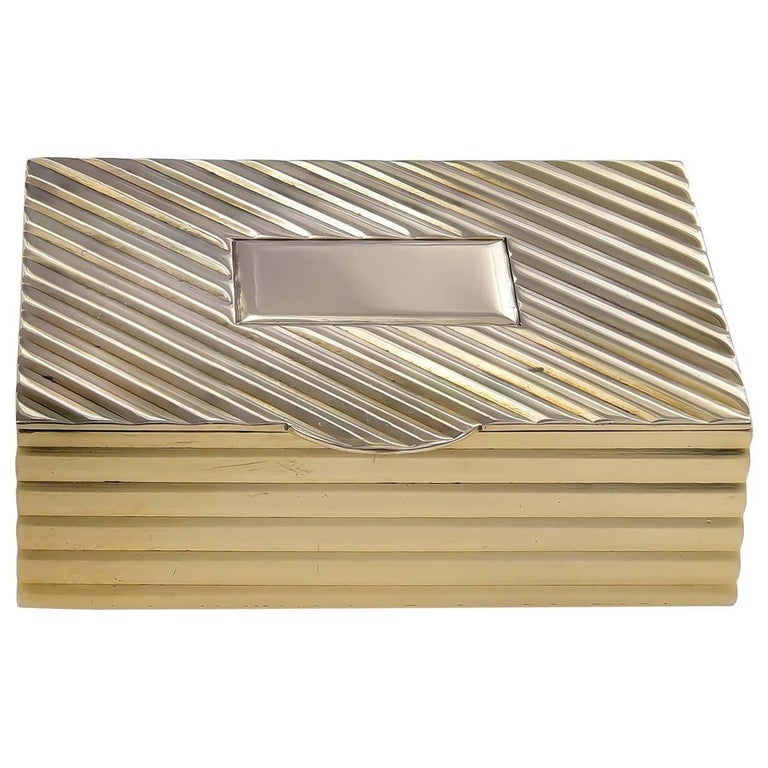 Tiffany & Co. Elegant Gold Pill Box For Sale