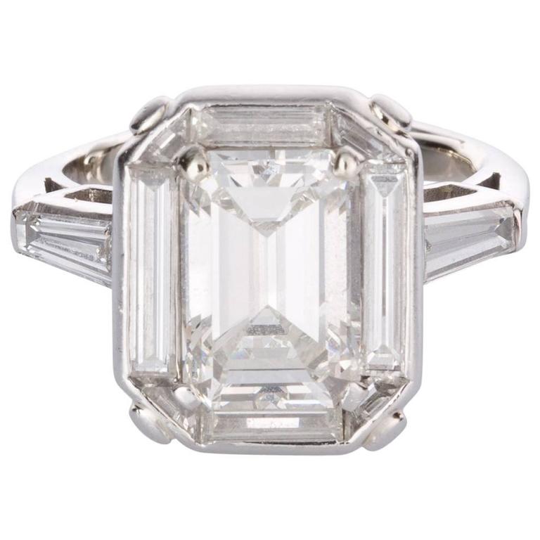 2.90 carat GIA Certified Emerald Cut Diamond Ring For Sale at 1stdibs