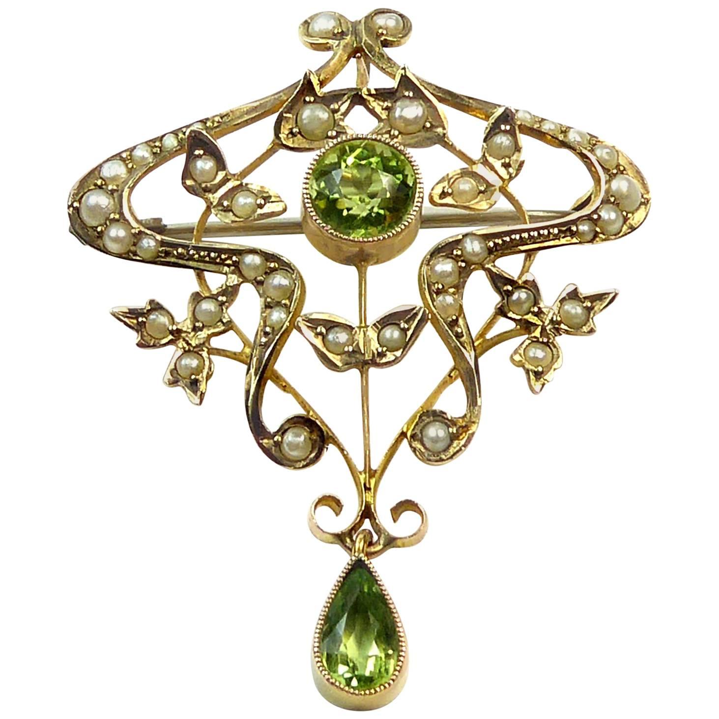 Antique Art Nouveau Pendant Brooch with Peridots and Pearls, circa 1900