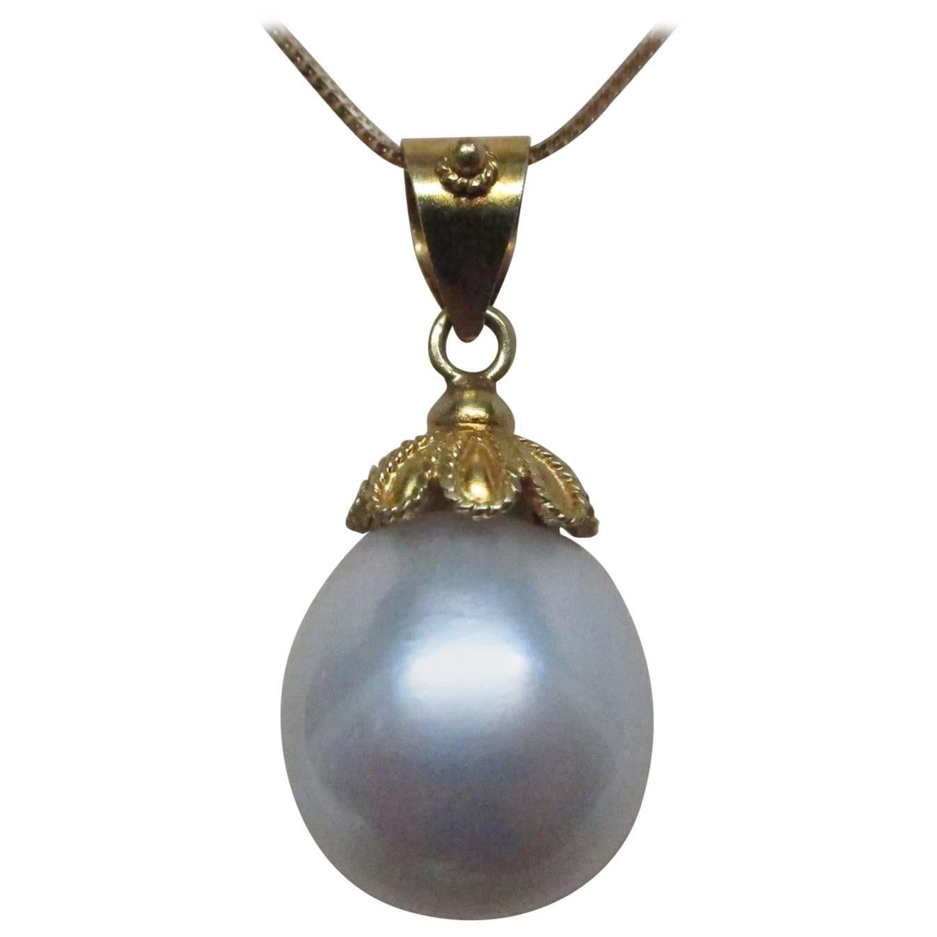 South Seas White Pearl Gold Pendant