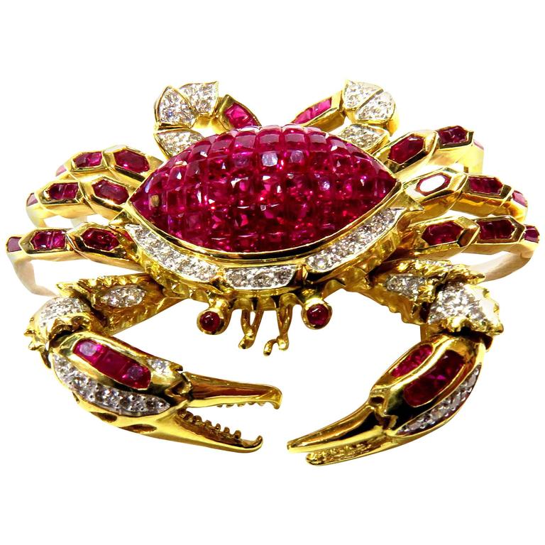 Movable Invisibly Set Ruby Diamond Gold Crab Pin Pendant at 1stDibs