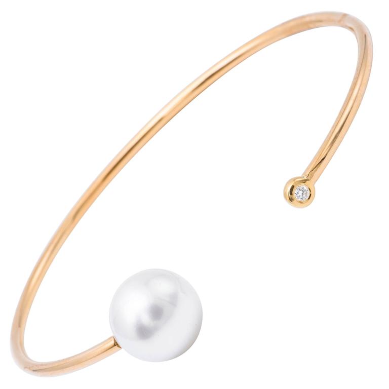 South Sea Pearl Diamond Yellow Gold Bangle Bracelet For Sale at 1stdibs