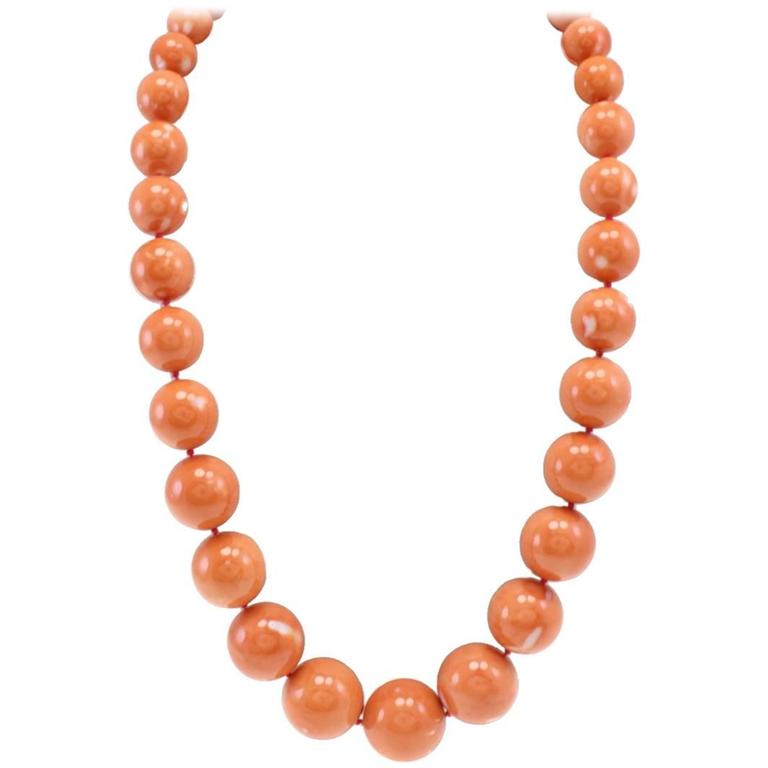 Luise Gold Coral Necklace For Sale at 1stdibs
