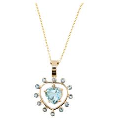 Laura Munder Blue Topaz Heart Shaped Yellow Gold Pendant and Chain 11