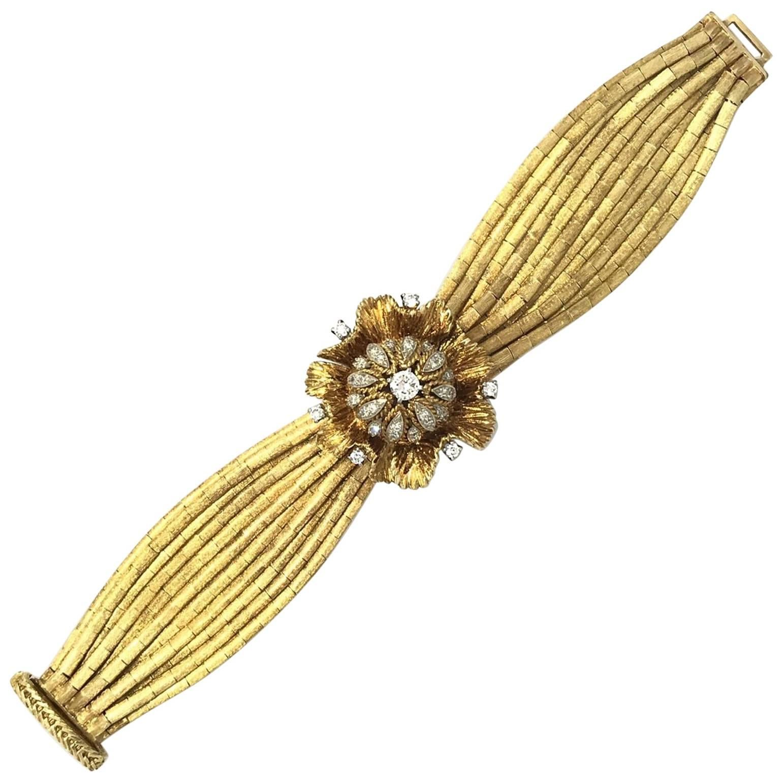 Ladies Yellow Gold Flip-Top Floral Dome Bracelet Wristwatch
