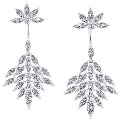 Boucles d'oreilles modernes et élégantes en diamants taille marquise de 5,00 carats 