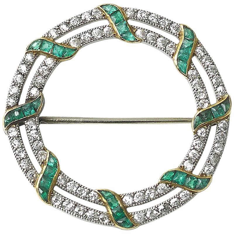 Emerald diamond platinum and gold Circular Brooch
