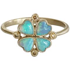 Dalben Opal Diamond and Gold Four-Leaf Clover Little Ring 9