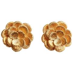 Vintage LG Treasures Kutchinsky Gold Flower Earrings, circa 1970