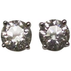 Diamond Gold Stud Earrings 3