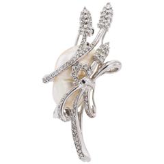 Baroque Pearl Pin Pendant White Gold with Diamonds