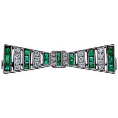 Art Deco 2.00 Carat Emerald 1.00 Carat Diamonds Platinum Brooch