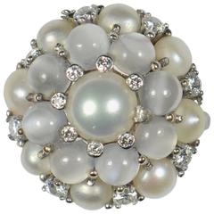 Cat's Eye Moonstone Pearl White Gold Bombé Ring, circa 1960 4