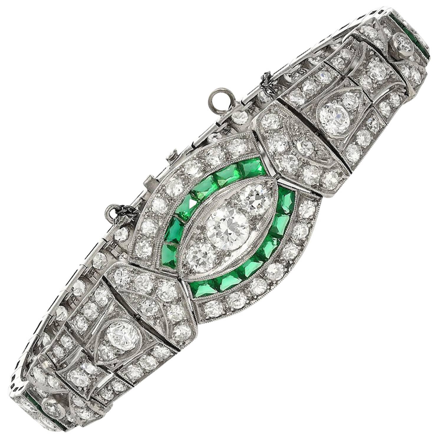 Vintage 20. Jahrhundert Smaragd und Diamant-Armband im Angebot