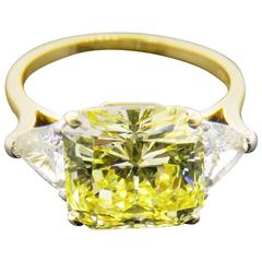 Cartier Fancy Intense Yellow Radiant Diamond Gold Ring 2