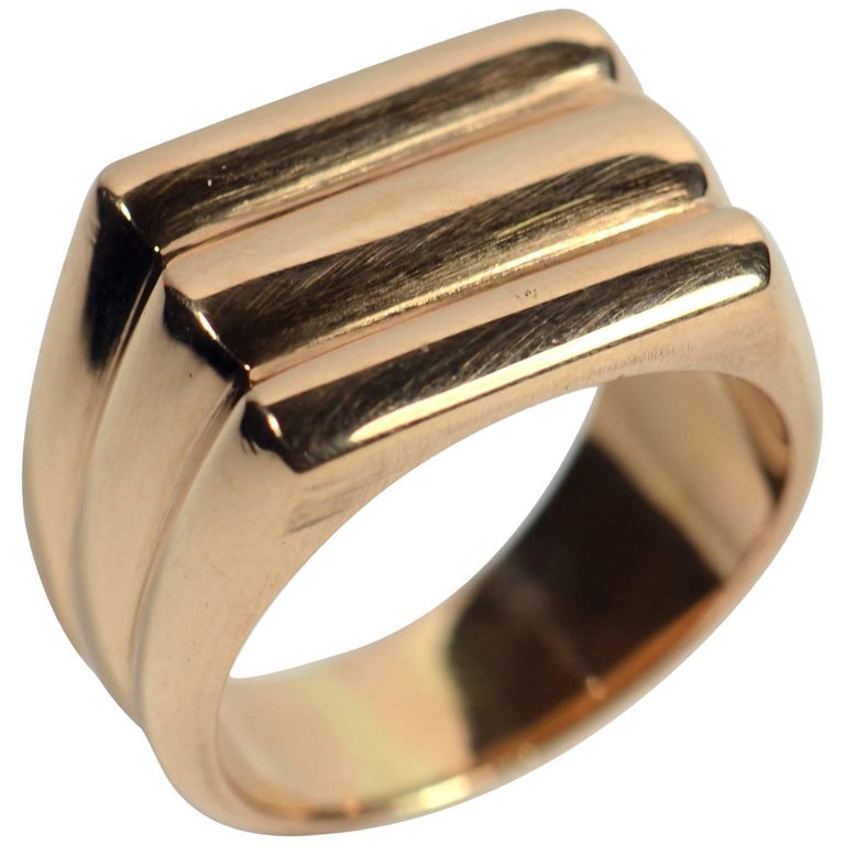 Retro French Ridged Rose Gold Ring For Sale