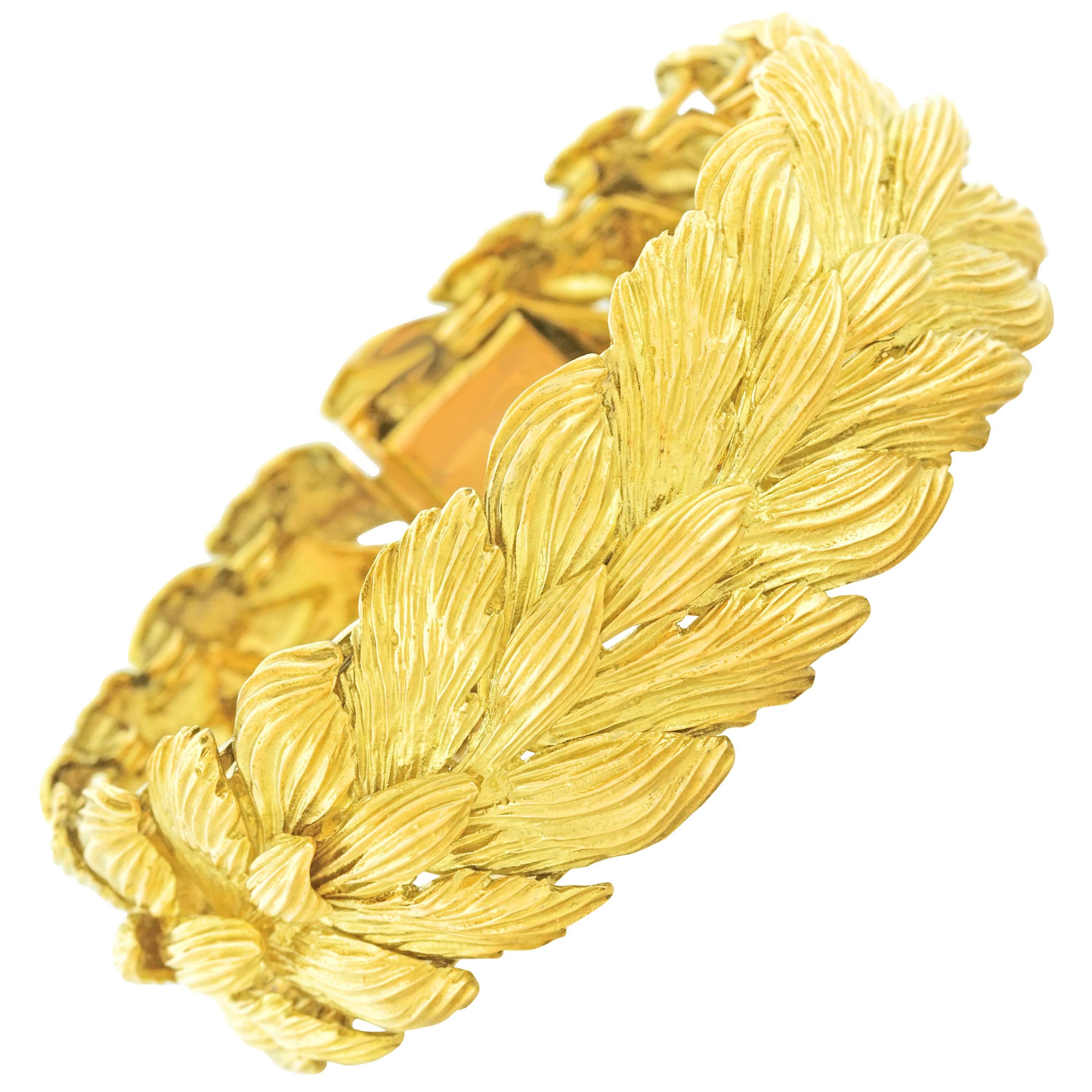 Gubelin 1950s Gold Leaf Motif Bracelet