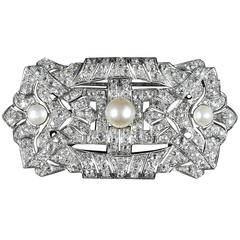Antique Art Deco Diamond Pearl 18 Carat White Gold 11 Carat of Diamonds Brooch