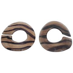 Pair of Angela Cummings Tiger Striped Lucite Bangle Bracelets 9