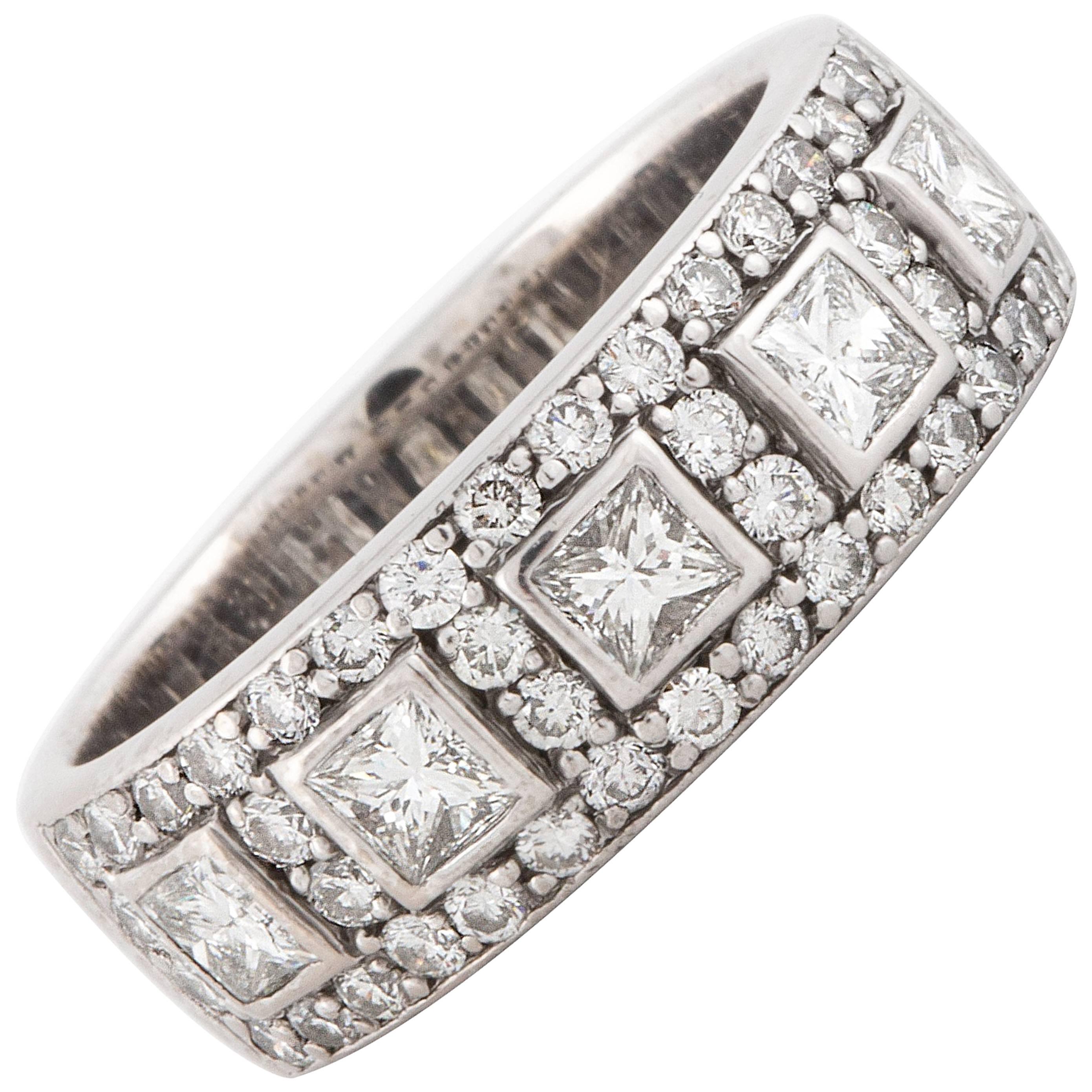 18K White Gold Diamond Band 