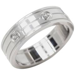 Gucci White Gold Logo Ring Gucci White Gold Logo Ring