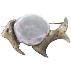 Luise Gold Diamond Mother-of-Pearl Brooch 9