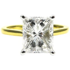 GIA Report 3.03 Carat Radiant Cut Diamond Yellow Gold Solitaire Ring 2