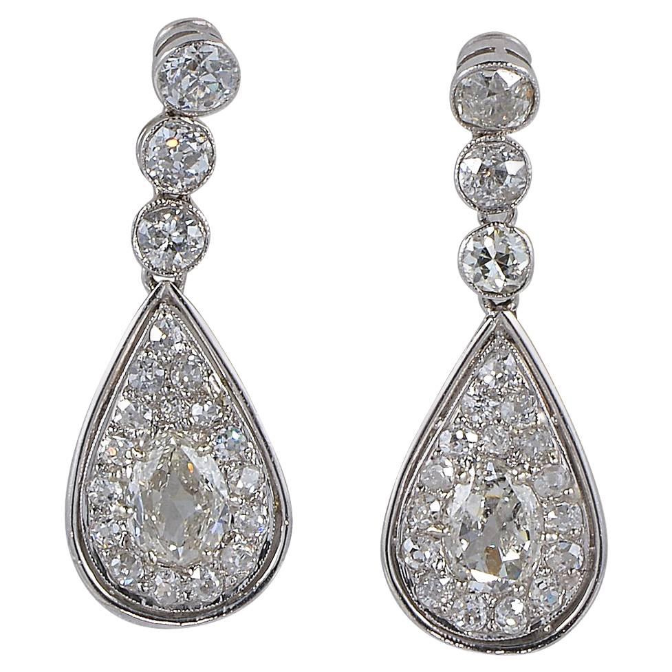 4.60 Carat Old Mine Diamond 1900 Rare Platinum Edwardian Drop Earrings
