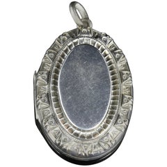 Antique Victorian Silver Dated 1884 Vinaigrette Locket